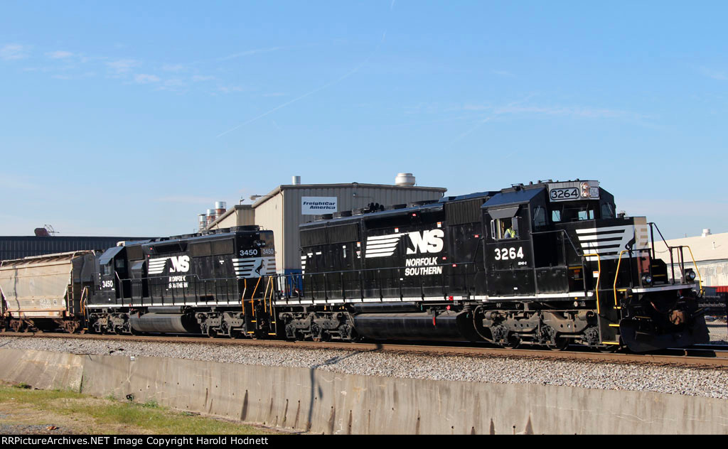 NS 3264 & 3440 lead a string of covered hoppers